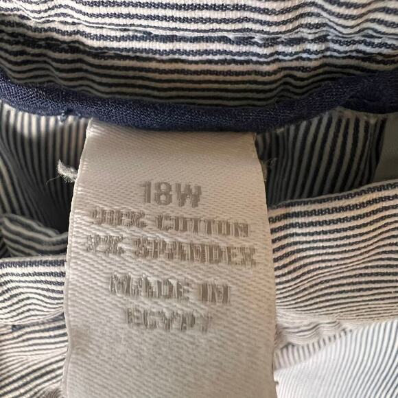 Charter Club Pants Womens Size 18W Blue & White Pinstriped Nautical Classic Fit - Picture 15 of 16
